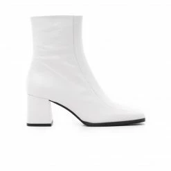 L'INTERVALLE Carlton White Leather