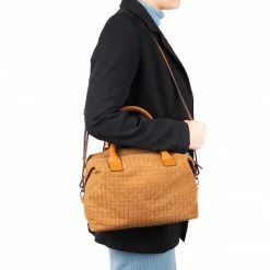 L'INTERVALLE Belleville Tan Suede