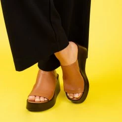 L'INTERVALLE Tresor Tan Leather WOMEN