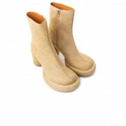 L'INTERVALLE Weston Camel Pony