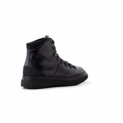 L'INTERVALLE Zeus Black Leather MEN