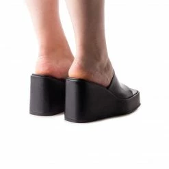 L'INTERVALLE Matamoros Black Leather