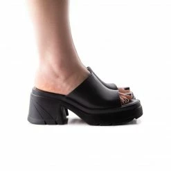 L'INTERVALLE Reagan Black Leather