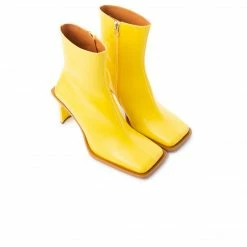 L'INTERVALLE Uzwil Yellow Leather