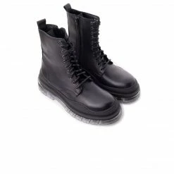 L'INTERVALLE Nagasaki Black Leather/Black Sole