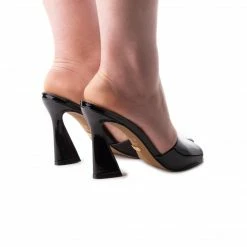 L'INTERVALLE WOMEN Hakkasan Black Patent