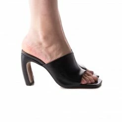 L'INTERVALLE Diagonal Black Leather WOMEN