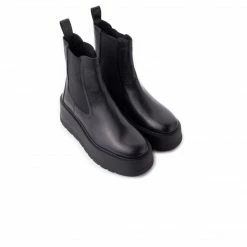 L'INTERVALLE Imola Black Leather