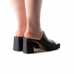 L'INTERVALLE Nomia Black Leather