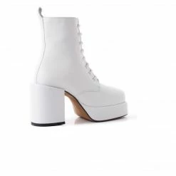 L'INTERVALLE Regal White Leather