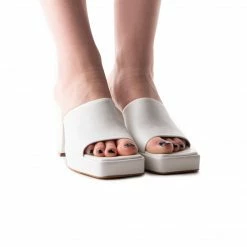 L'INTERVALLE Morelia White Leather