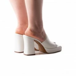 L'INTERVALLE Morelia White Leather