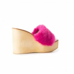 L'INTERVALLE WOMEN Fluffy Fuschia Fur