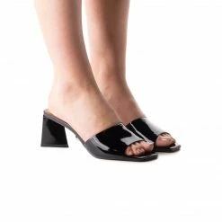 L'INTERVALLE Botella Black Patent WOMEN