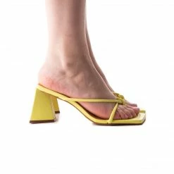 L'INTERVALLE Ermal Yellow Leather