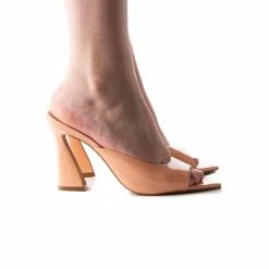 L'INTERVALLE Rufina Salmon Naplack