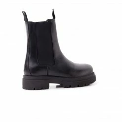 L'INTERVALLE Percé Black Leather