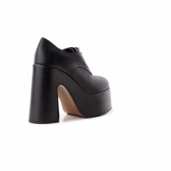 L'INTERVALLE Beetle Black Leather WOMEN