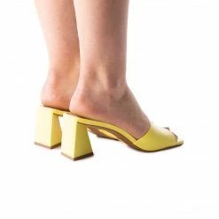 L'INTERVALLE WOMEN Botella Yellow Leather