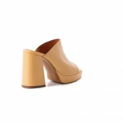L'INTERVALLE Avenida Camel Leather WOMEN