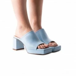 L'INTERVALLE Nomia Light Blue Leather WOMEN