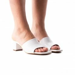 L'INTERVALLE Pico White Naplack