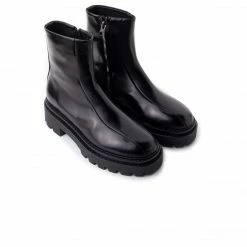 L'INTERVALLE Fairside Black Leather