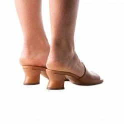 L'INTERVALLE Pico Tan Leather