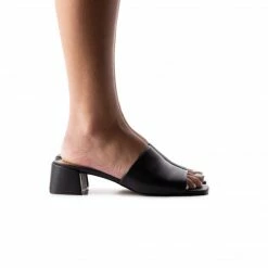 L'INTERVALLE WOMEN Fortunata Black Leather