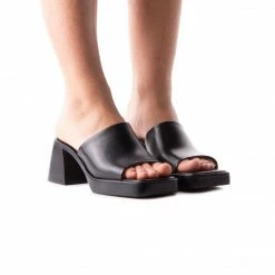 L'INTERVALLE WOMEN Mexicali Black Leather