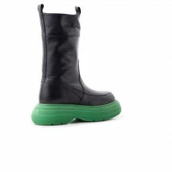 L'INTERVALLE Tineo Black Leather/Green Sole