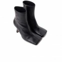 L'INTERVALLE Cedar Black Leather