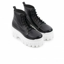 L'INTERVALLE Hufflepuff Black Leather/White Sole WOMEN