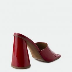 L'INTERVALLE WOMEN Alaya Red Patent
