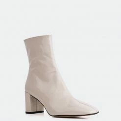 L'INTERVALLE Jepson Off White Patent BOOTS