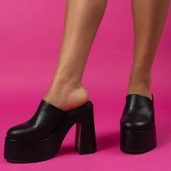 L'INTERVALLE WOMEN Muse Black Leather